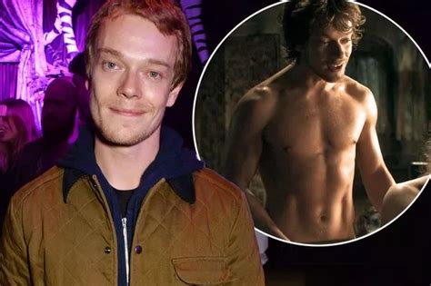 alfie allen naked|Alfie Allen Penis,Shirtless Scene in Game Of Thrones